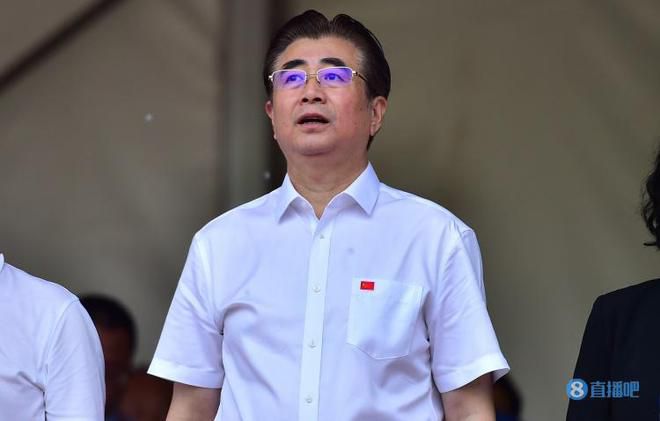 关于地盘的话题，很轻易想到曩昔的土改，当下的衡宇产权。